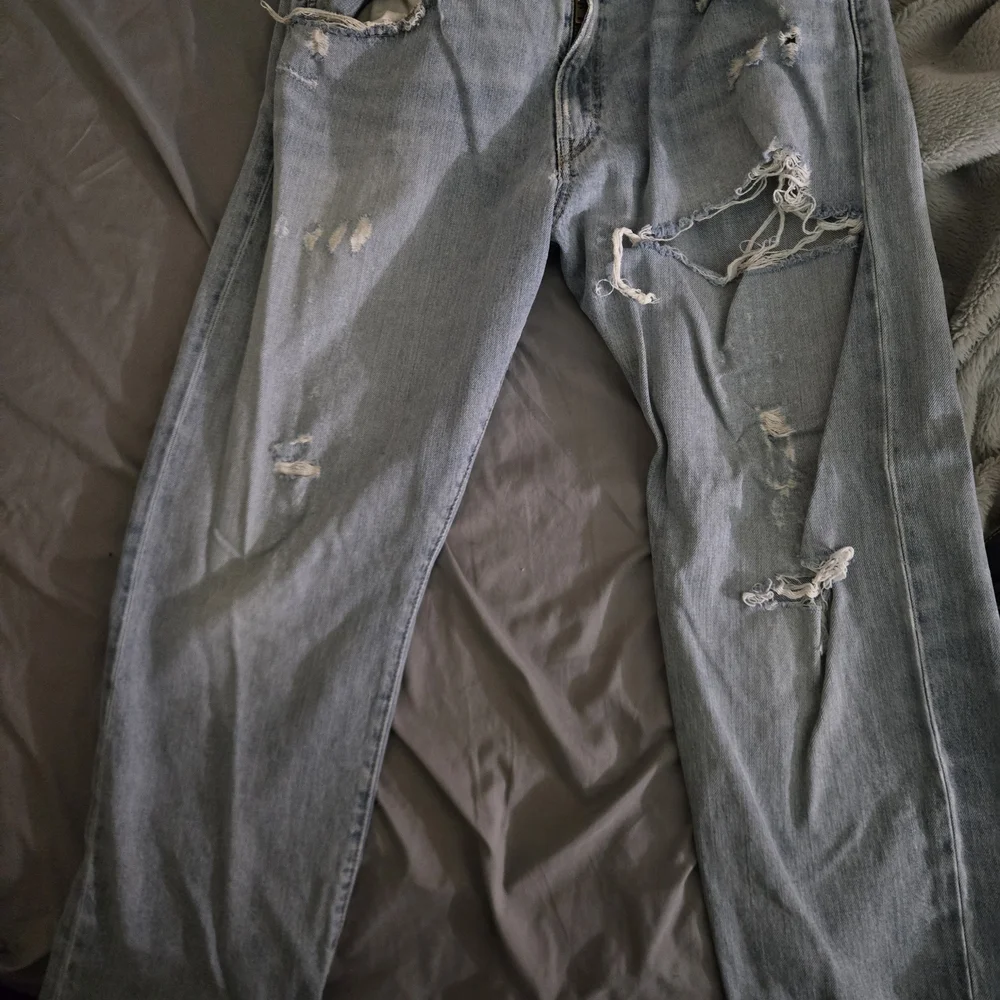 Men's Distressed Light Blue Jeans - Casual Slim Fit